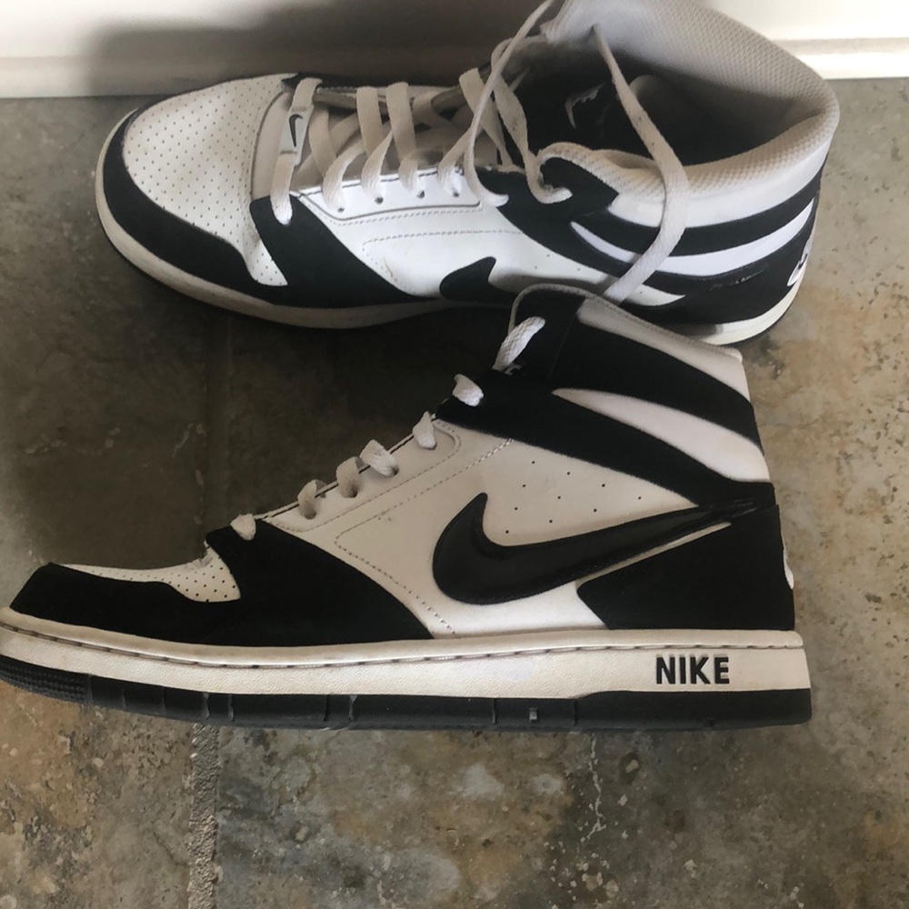 Men’s Nike size 9.5